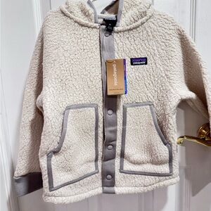NWT Patagonia Kids 5T Fleece Jacket